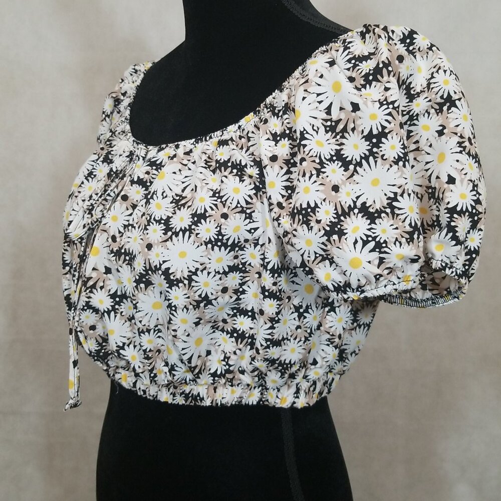 Lily Rose Junior Womens Size Large Daisy Print Shirt Puff Sleeve Crop Top NEW - Picture 4 of 4